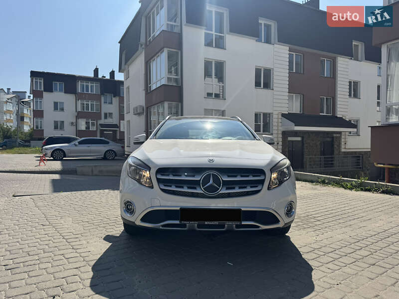 Внедорожник / Кроссовер Mercedes-Benz GLA-Class 2017 в Львове фото 2 Внедорожник / Кроссовер Mercedes-Benz GLA-Class 2017 в Львове