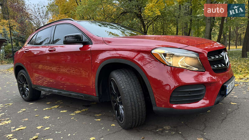 Позашляховик / Кросовер Mercedes-Benz GLA-Class 2019 в Києві