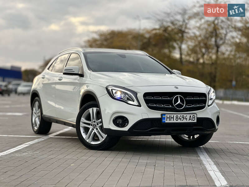 Mercedes-Benz GLA-Class 2017 Mercedes-Benz GLA-Class 2017