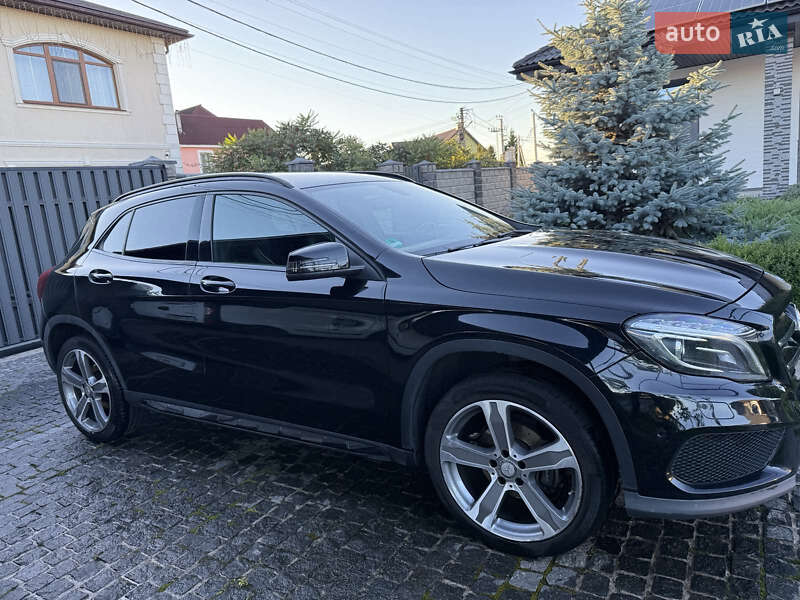 Mercedes-Benz GLA-Class 2017 Mercedes-Benz GLA-Class 2017