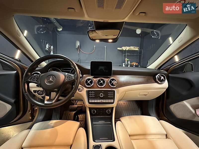 Позашляховик / Кросовер Mercedes-Benz GLA-Class 2017 в Києві фото 3 Позашляховик / Кросовер Mercedes-Benz GLA-Class 2017 в Києві