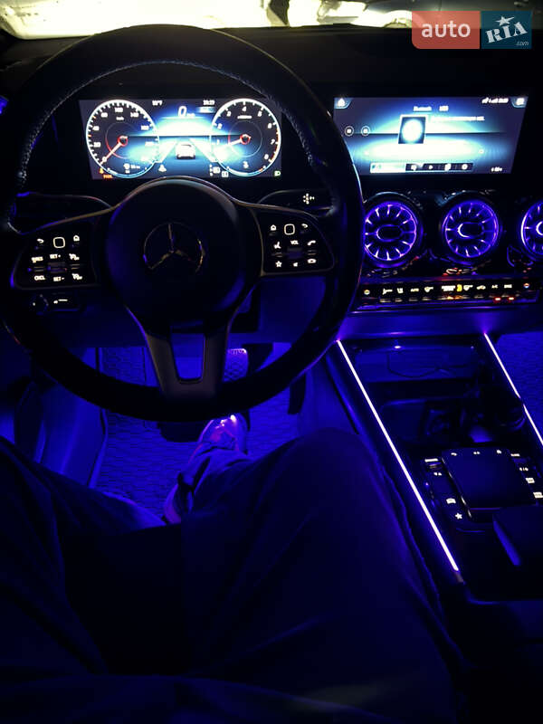 Позашляховик / Кросовер Mercedes-Benz GLA-Class 2022 в Києві фото 25 Позашляховик / Кросовер Mercedes-Benz GLA-Class 2022 в Києві