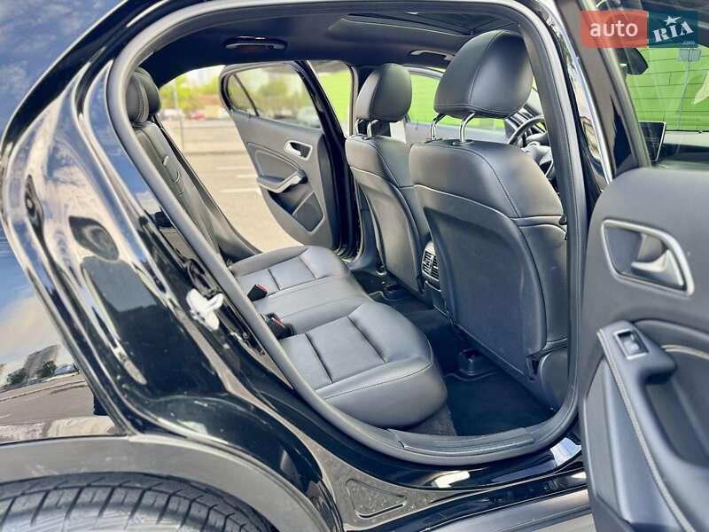 Внедорожник / Кроссовер Mercedes-Benz GLA-Class 2016 в Киеве фото 42 Внедорожник / Кроссовер Mercedes-Benz GLA-Class 2016 в Киеве