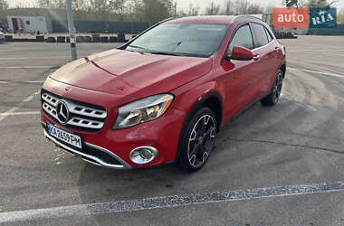 Внедорожник / Кроссовер Mercedes-Benz GLA-Class 2019 в Киеве