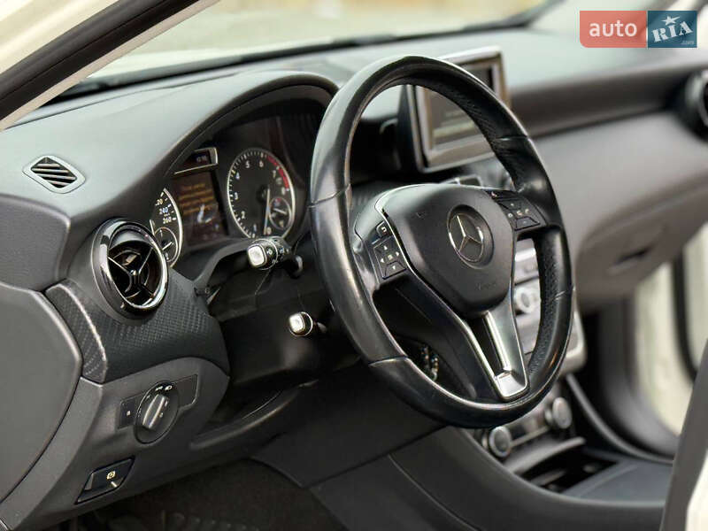 Внедорожник / Кроссовер Mercedes-Benz GLA-Class 2014 в Днепре фото 12 Внедорожник / Кроссовер Mercedes-Benz GLA-Class 2014 в Днепре