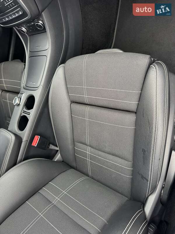 Внедорожник / Кроссовер Mercedes-Benz GLA-Class 2016 в Тернополе