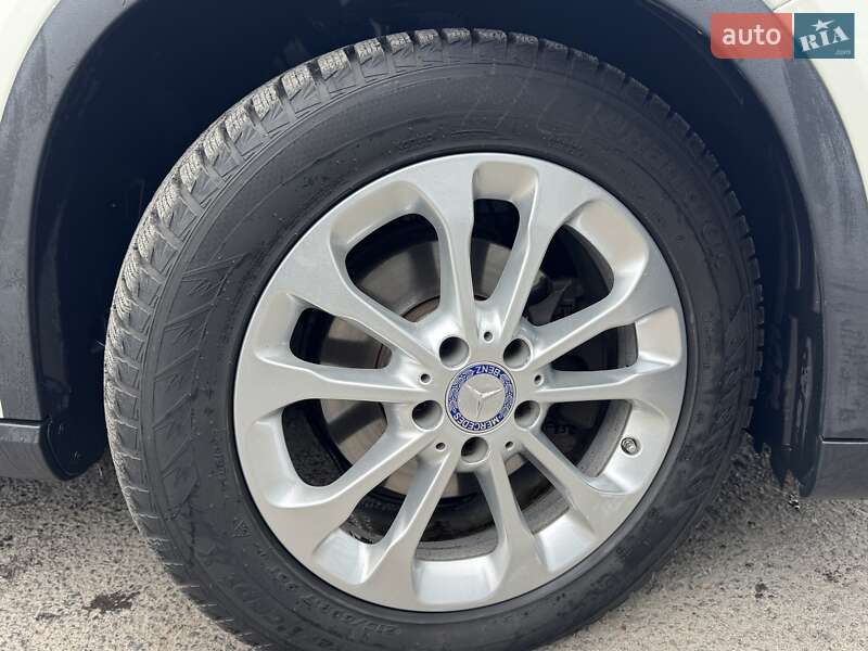 Внедорожник / Кроссовер Mercedes-Benz GLA-Class 2016 в Тернополе