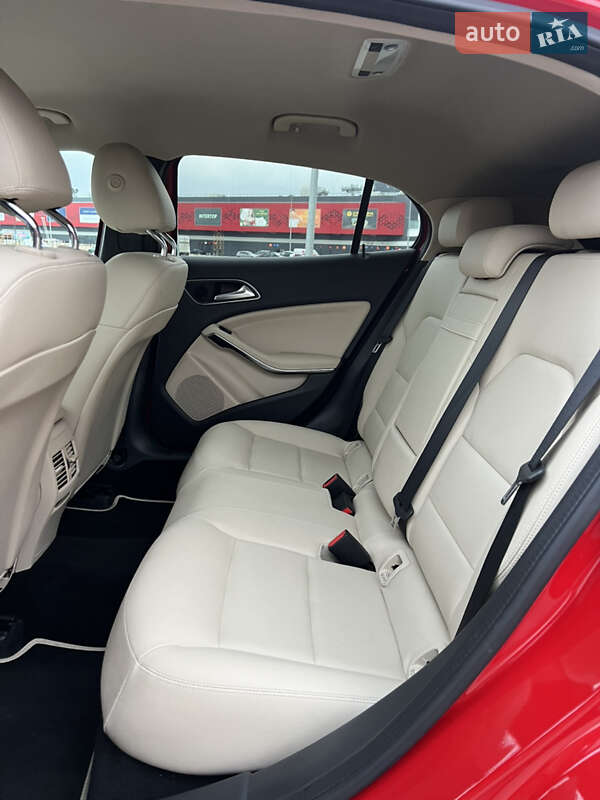 Позашляховик / Кросовер Mercedes-Benz GLA-Class 2019 в Києві фото 37 Позашляховик / Кросовер Mercedes-Benz GLA-Class 2019 в Києві