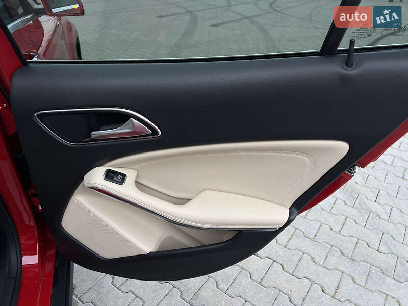 Позашляховик / Кросовер Mercedes-Benz GLA-Class 2019 в Києві фото 38 Позашляховик / Кросовер Mercedes-Benz GLA-Class 2019 в Києві