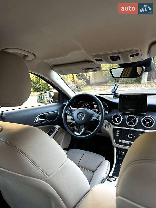 Позашляховик / Кросовер Mercedes-Benz GLA-Class 2017 в Одесі
