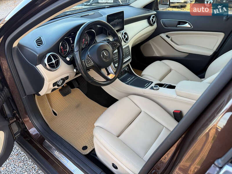 Позашляховик / Кросовер Mercedes-Benz GLA-Class 2017 в Стрию