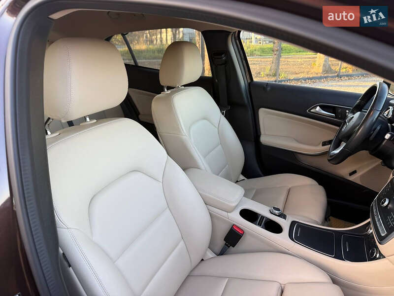 Позашляховик / Кросовер Mercedes-Benz GLA-Class 2017 в Стрию