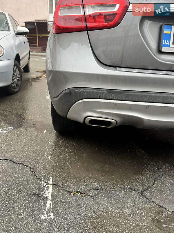 Внедорожник / Кроссовер Mercedes-Benz GLA-Class 2015 в Киеве