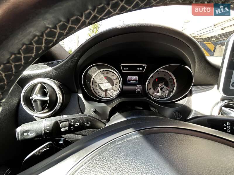 Внедорожник / Кроссовер Mercedes-Benz GLA-Class 2015 в Киеве