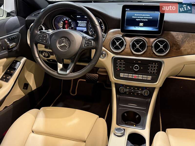 Внедорожник / Кроссовер Mercedes-Benz GLA-Class 2019 в Одессе