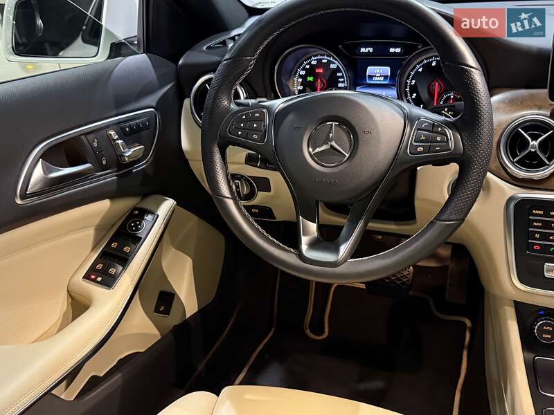 Внедорожник / Кроссовер Mercedes-Benz GLA-Class 2019 в Одессе