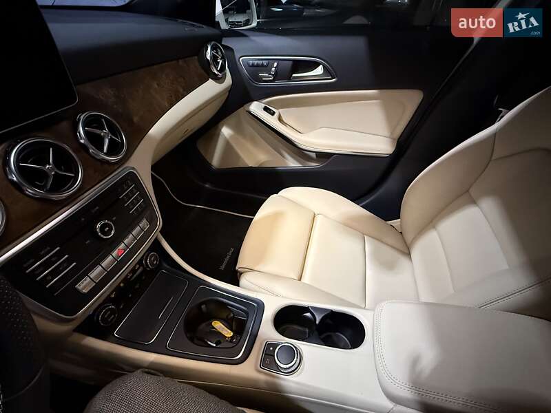 Внедорожник / Кроссовер Mercedes-Benz GLA-Class 2019 в Одессе