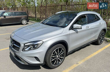 Внедорожник / Кроссовер Mercedes-Benz GLA-Class 2015 в Киеве
