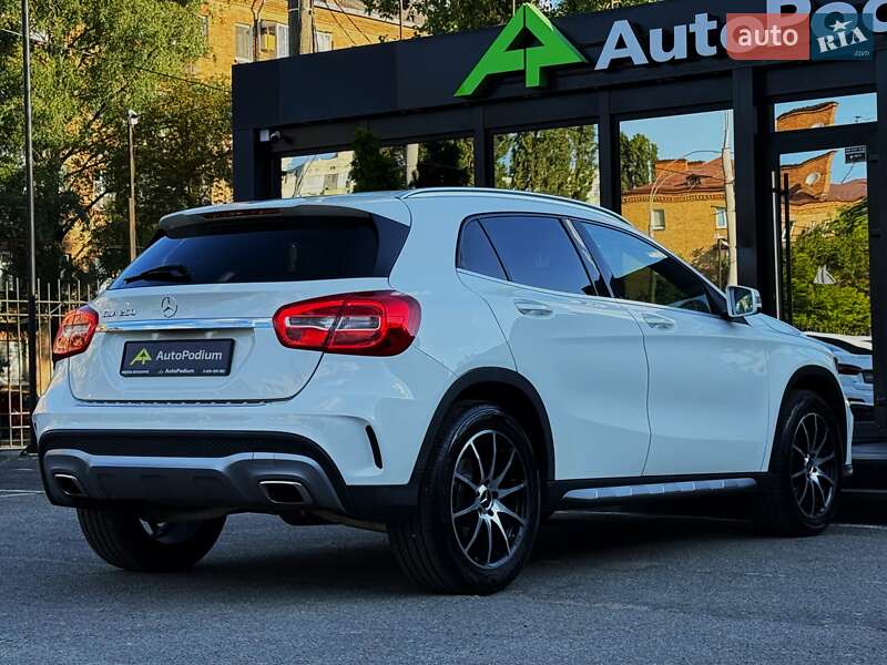 Позашляховик / Кросовер Mercedes-Benz GLA-Class 2016 в Києві