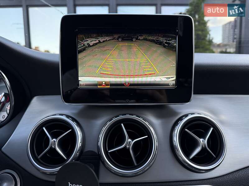 Позашляховик / Кросовер Mercedes-Benz GLA-Class 2016 в Києві