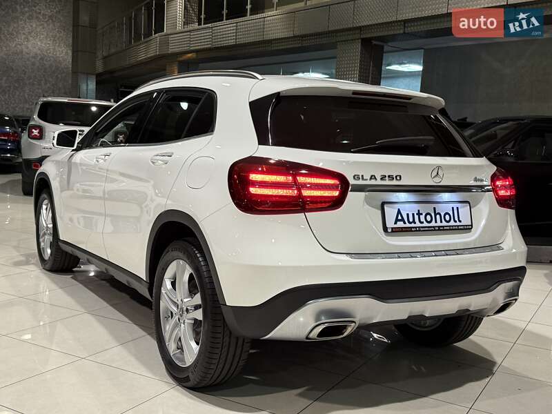 Позашляховик / Кросовер Mercedes-Benz GLA-Class 2019 в Одесі