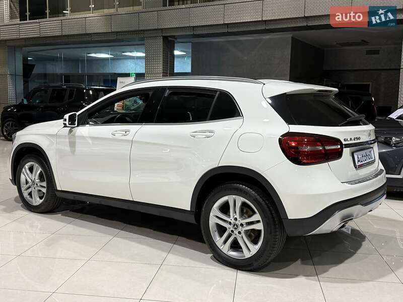 Позашляховик / Кросовер Mercedes-Benz GLA-Class 2019 в Одесі