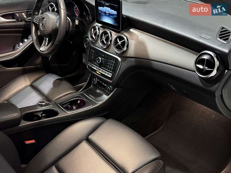 Позашляховик / Кросовер Mercedes-Benz GLA-Class 2019 в Одесі