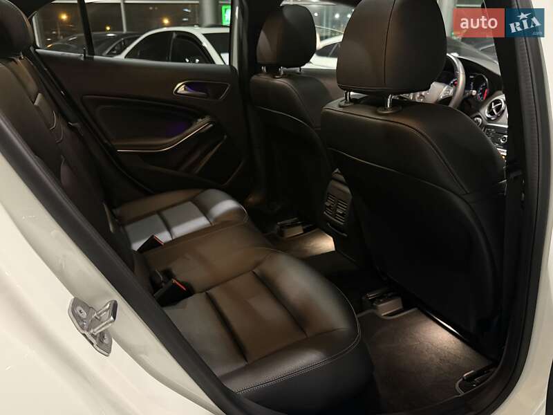 Позашляховик / Кросовер Mercedes-Benz GLA-Class 2019 в Одесі