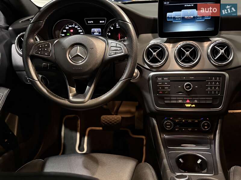 Внедорожник / Кроссовер Mercedes-Benz GLA-Class 2016 в Одессе