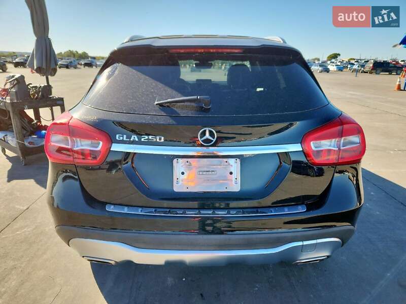 Внедорожник / Кроссовер Mercedes-Benz GLA-Class 2019 в Тернополе