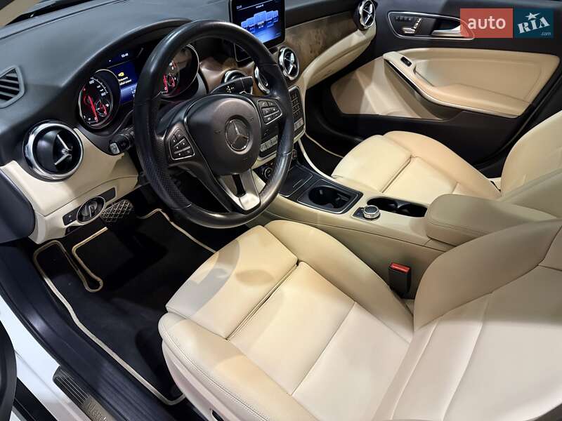 Позашляховик / Кросовер Mercedes-Benz GLA-Class 2019 в Одесі