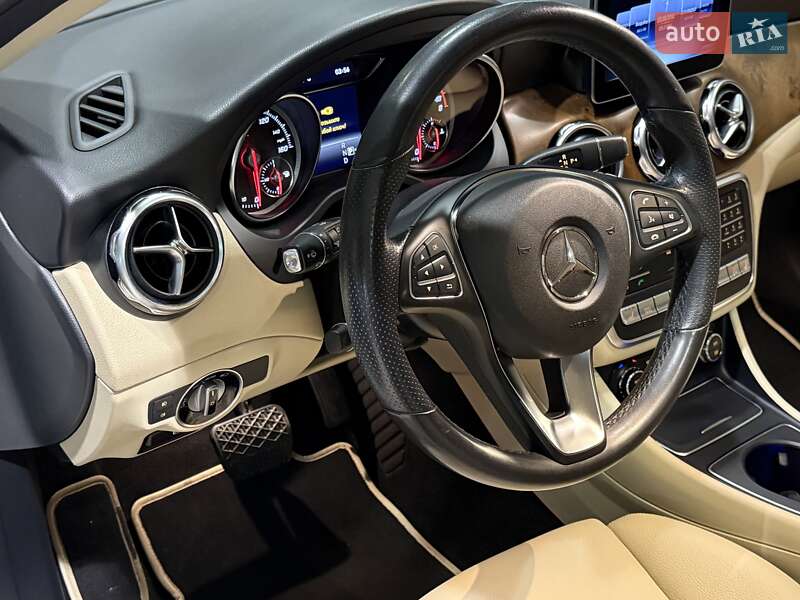 Позашляховик / Кросовер Mercedes-Benz GLA-Class 2019 в Одесі