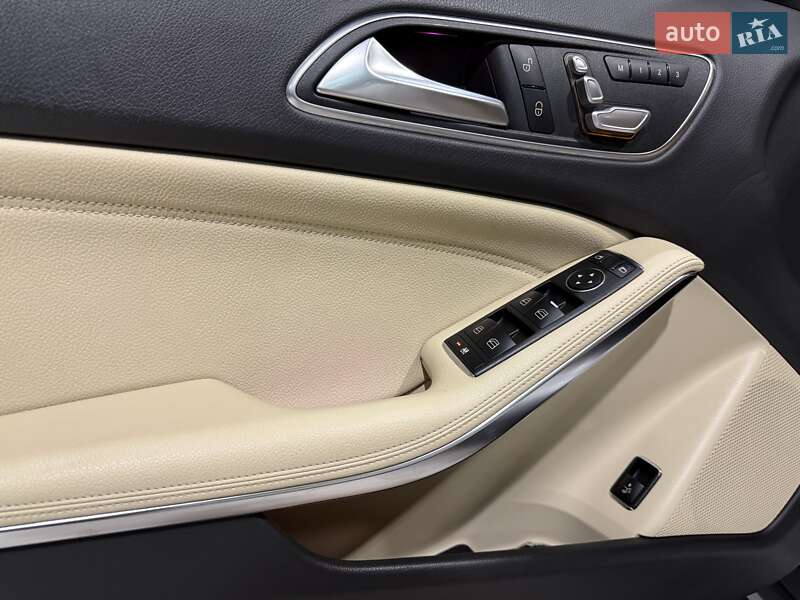 Позашляховик / Кросовер Mercedes-Benz GLA-Class 2019 в Одесі