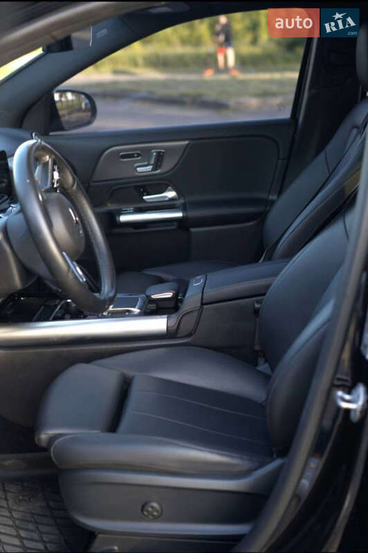 Позашляховик / Кросовер Mercedes-Benz GLA-Class 2020 в Володимирі