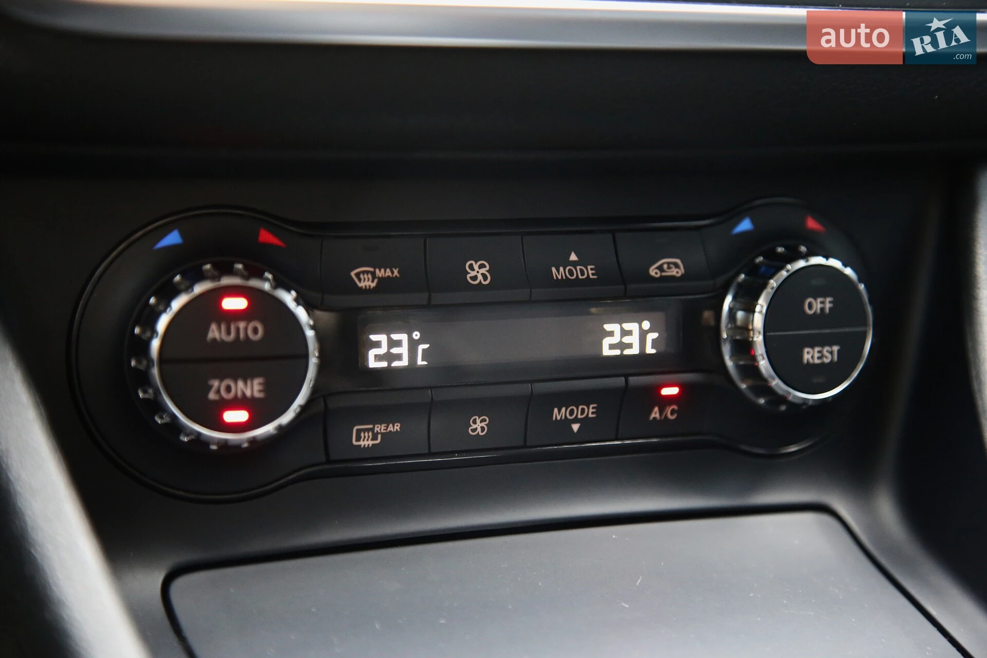 2015 Mercedes-Benz GLA-klasse - мініатюра 18