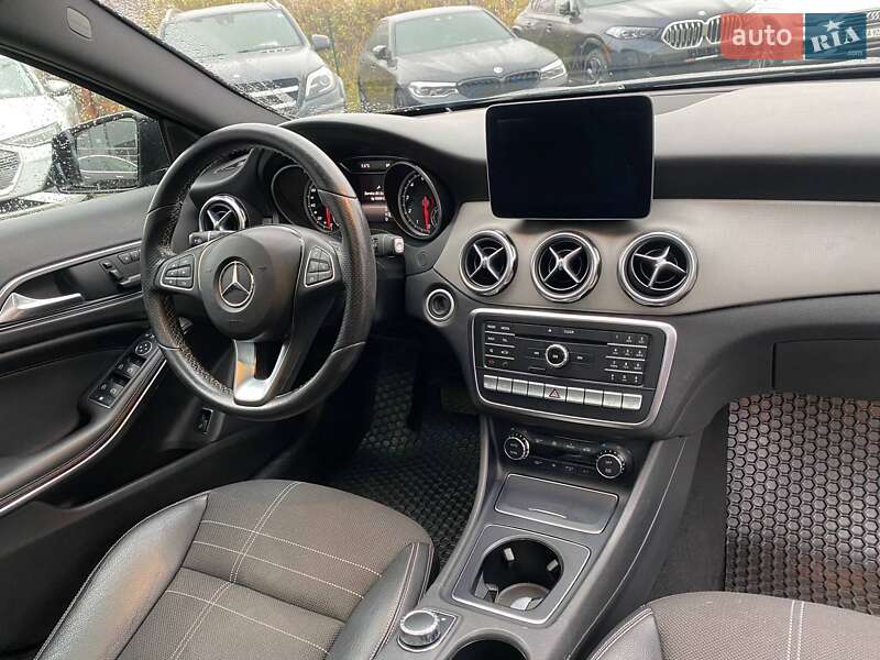 Внедорожник / Кроссовер Mercedes-Benz GLA-Class 2017 в Львове