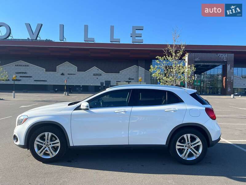 Внедорожник / Кроссовер Mercedes-Benz GLA-Class 2018 в Киеве фото 5 Внедорожник / Кроссовер Mercedes-Benz GLA-Class 2018 в Киеве