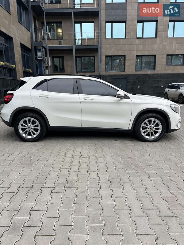 Позашляховик / Кросовер Mercedes-Benz GLA-Class 2017 в Києві