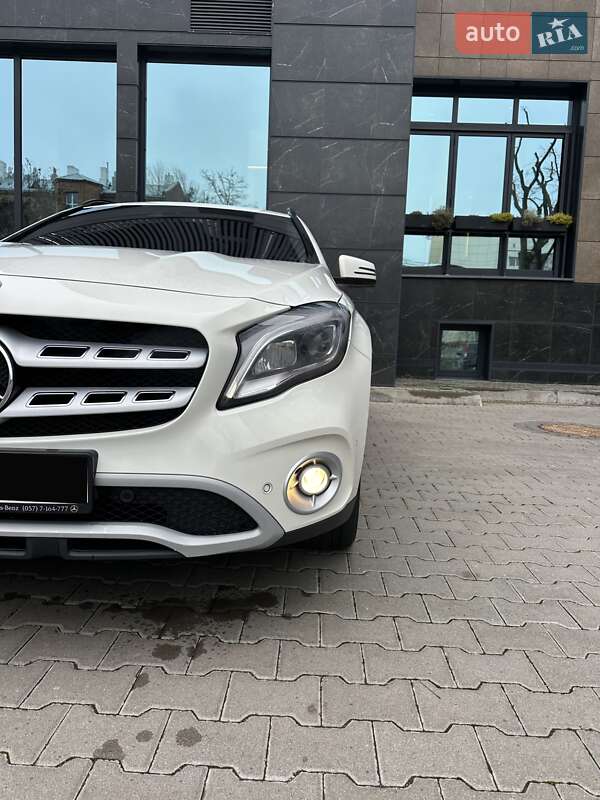 Позашляховик / Кросовер Mercedes-Benz GLA-Class 2017 в Києві