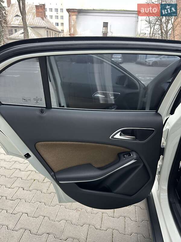 Позашляховик / Кросовер Mercedes-Benz GLA-Class 2017 в Києві