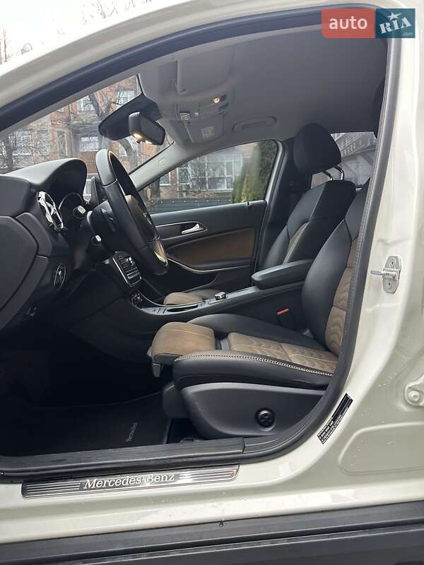 Позашляховик / Кросовер Mercedes-Benz GLA-Class 2017 в Києві