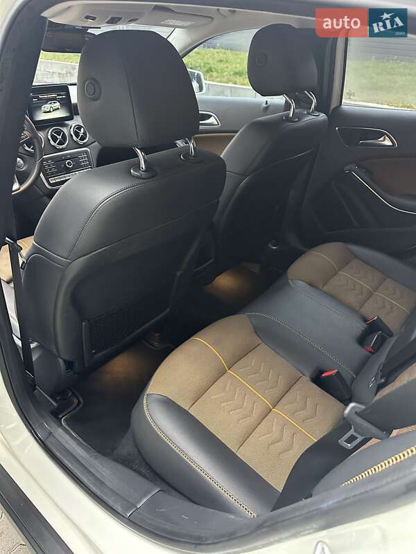 Позашляховик / Кросовер Mercedes-Benz GLA-Class 2017 в Києві