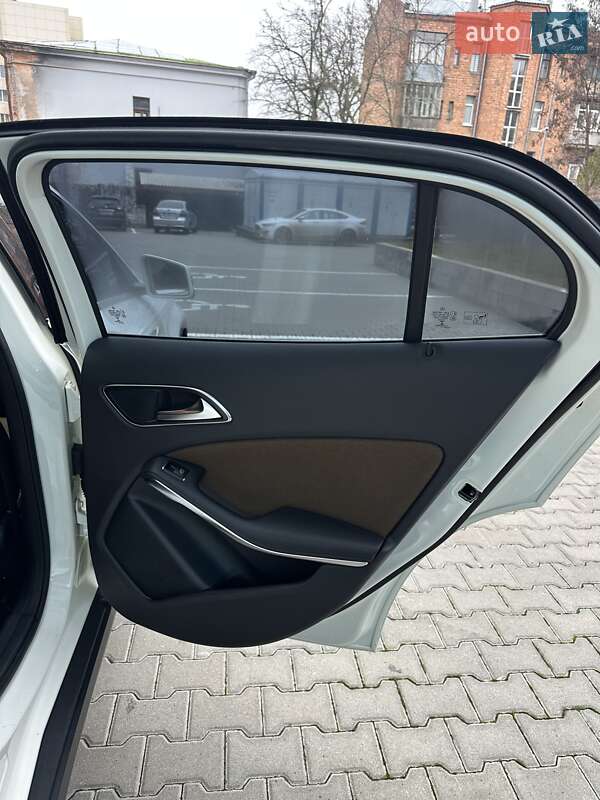 Позашляховик / Кросовер Mercedes-Benz GLA-Class 2017 в Києві