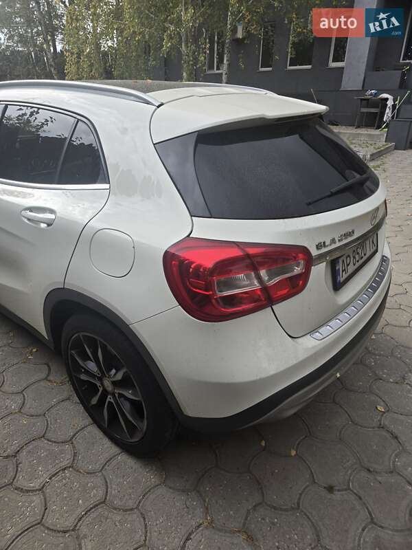 Внедорожник / Кроссовер Mercedes-Benz GLA-Class 2017 в Запорожье
