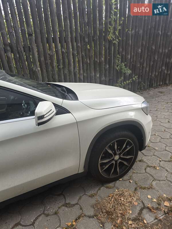 Внедорожник / Кроссовер Mercedes-Benz GLA-Class 2017 в Запорожье