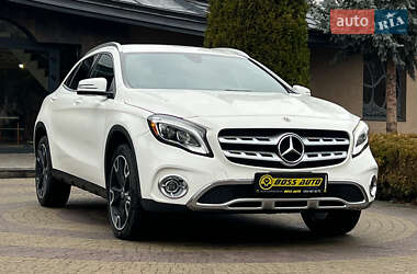 Внедорожник / Кроссовер Mercedes-Benz GLA-Class 2019 в Львове