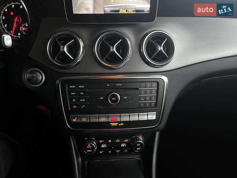 Позашляховик / Кросовер Mercedes-Benz GLA-Class 2018 в Києві