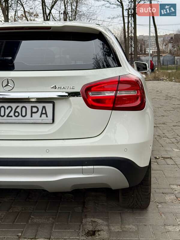 Позашляховик / Кросовер Mercedes-Benz GLA-Class 2014 в Дніпрі