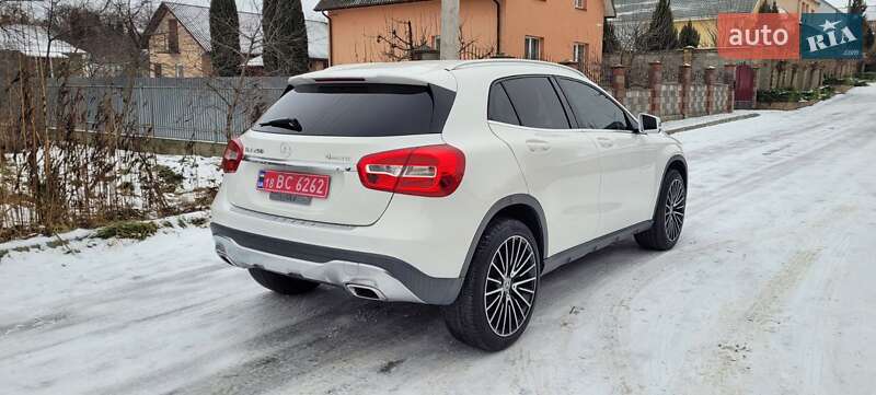 Позашляховик / Кросовер Mercedes-Benz GLA-Class 2018 в Рівному