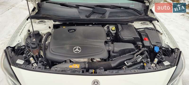 Позашляховик / Кросовер Mercedes-Benz GLA-Class 2018 в Рівному